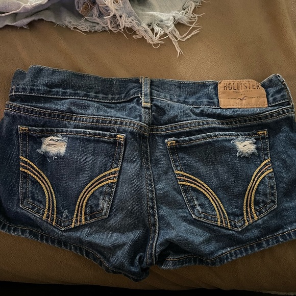 Hollister lot 7 pair size 0, 1 & 3 shorts and 1 pair of khakis - Picture 4 of 14